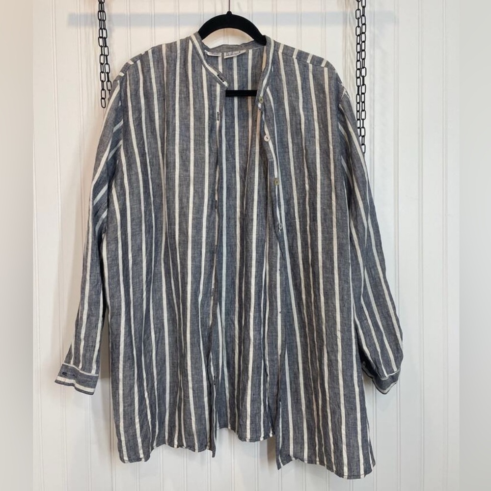 Women’s Gray and White Striped Button Down Shirt